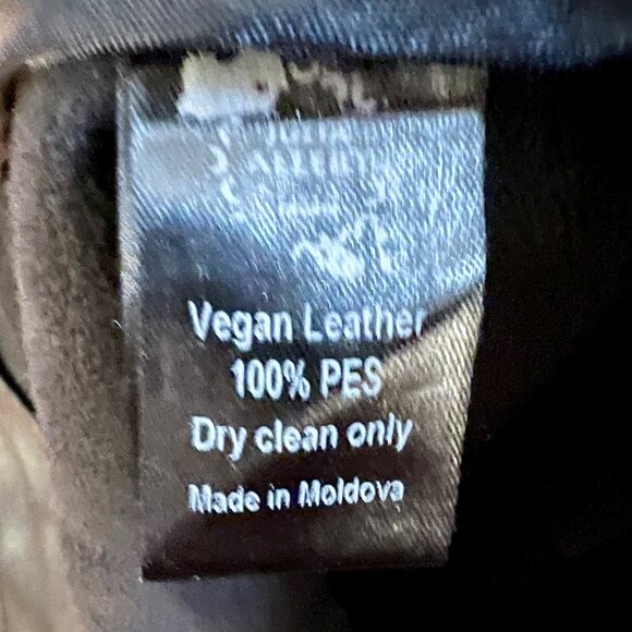 Julia Allert Cropped Wide-Leg Pleather Trousers - Picture 8 of 12